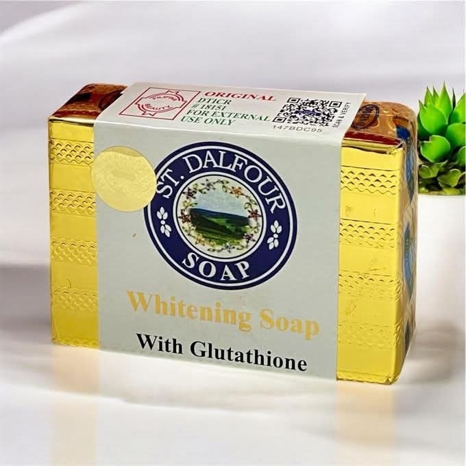 St. Dalfour Glutathione Whitening Soap – 135g