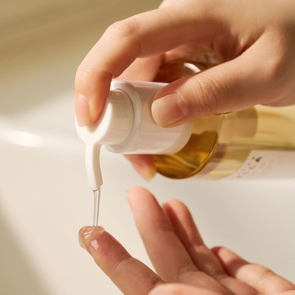 زيت التنظيف الخفيف مدغشقر سنتيلا من سكين1004 - 200مل