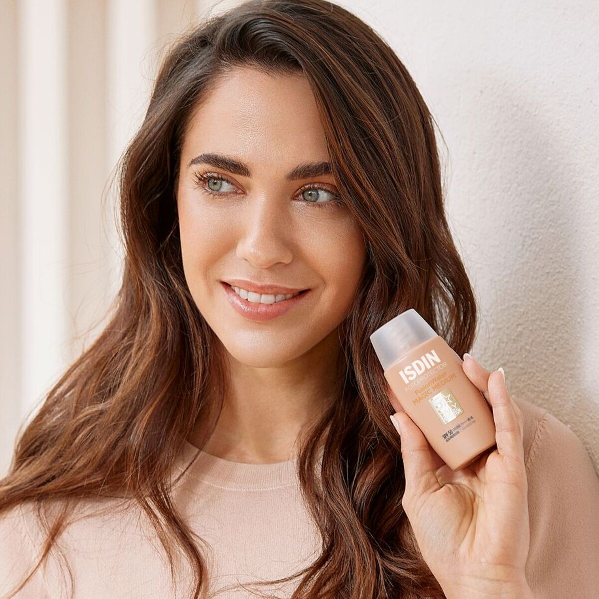 واقي شمس فوتوبروتيكتور ماجيك المائي متوسط اللون من ايسدين – 50 مل