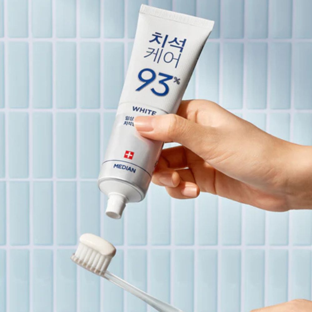 معجون أسنان دنتال آي كيو وايت 93% لإزالة الجير وتبييض الأسنان من ميديان – 120 جرام