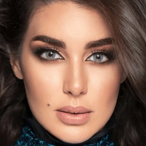 عدسات لنس مي سكاي بلو بلون أزرق سماوي – شكل العدسة على العين